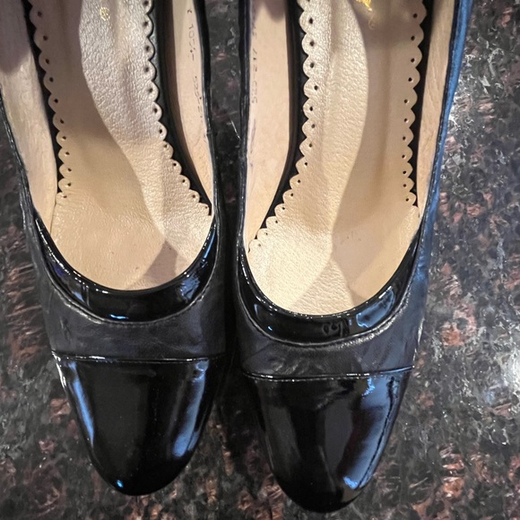 Kadandier Vintage Black Leather And Patent Leather Ankle Strap Closed Toe - Picture 10 of 12